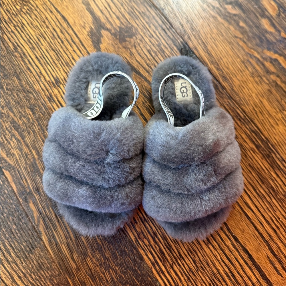 Toddler Ugg Slides, Kids Fuzzy UGG slides, kids Ugg slippers, toddler size 10